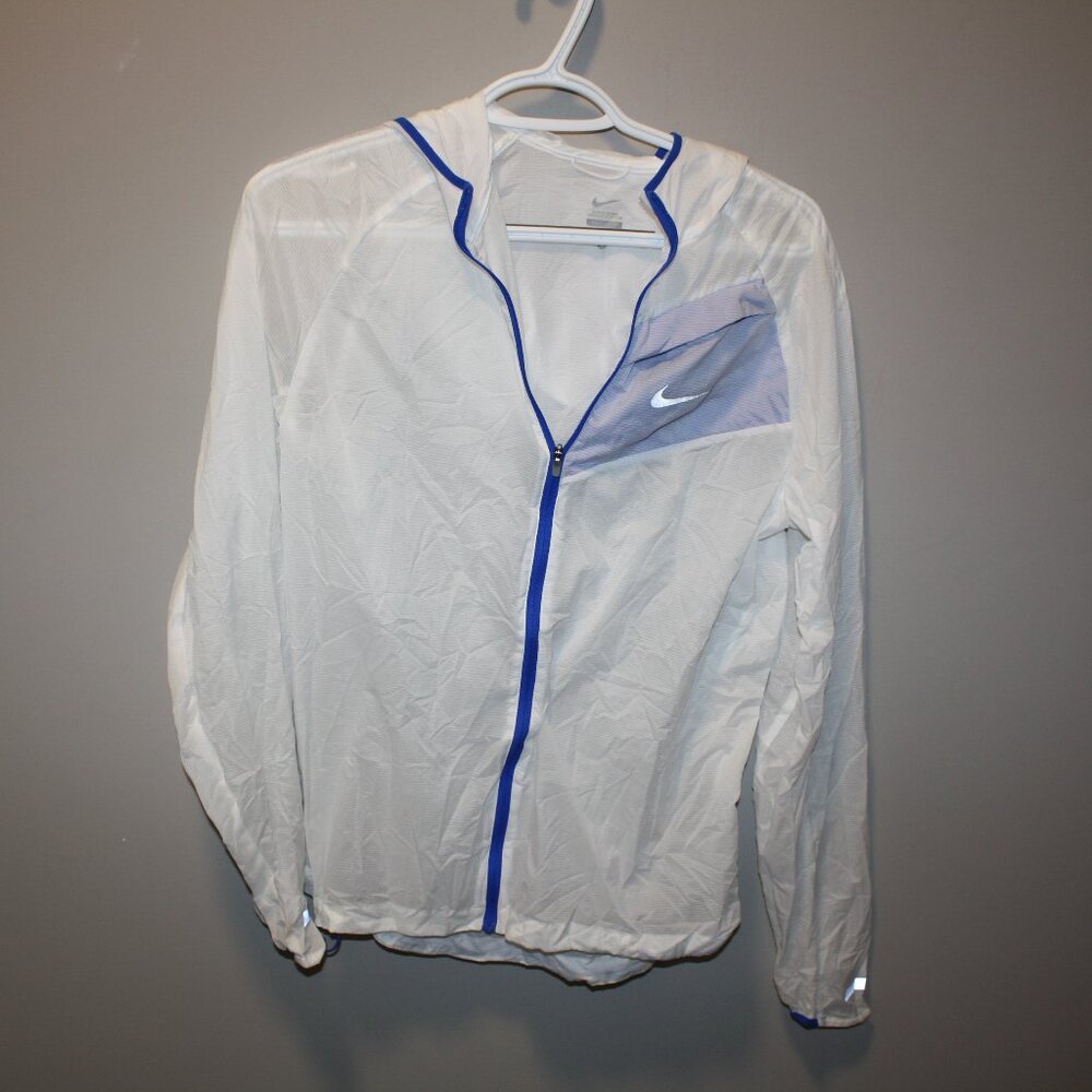 Nike packable windbreaker - M